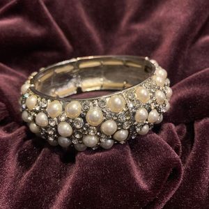 LIKE NEW Stretchy Bracelet